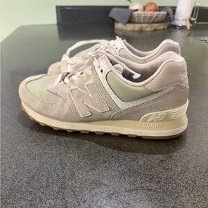 New Balance Women's Light Beige and Cream Sneakers